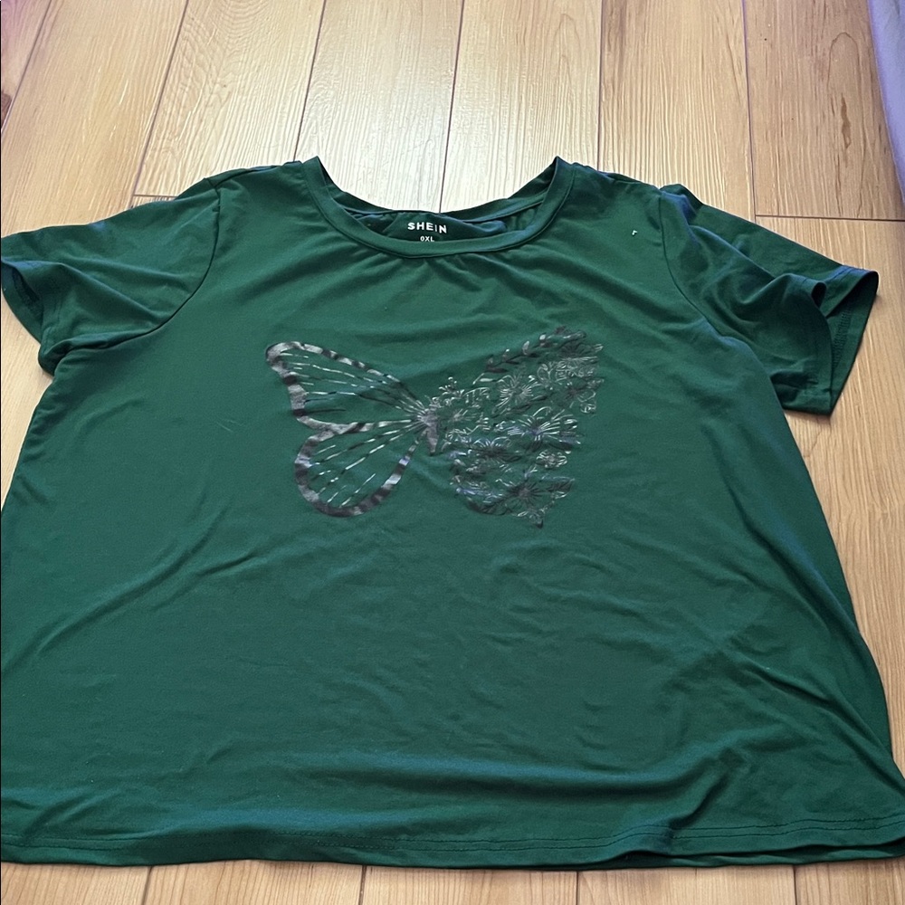 SHEIN Dark Green Butterfly Graphic Tee